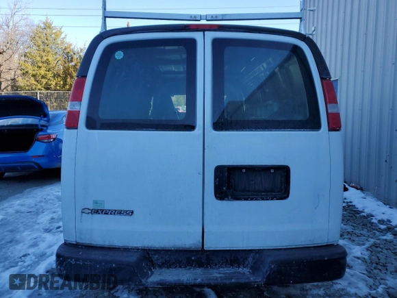 2018 Chevrolet Express Cargo with VIN 1GCWGAFP4J1280498, listed as a Copart auction lot 45062875 with 173,576 mi miles and Clean title. Bid and sale history available at DreamBid. Image 6.