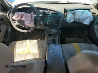 1996 Toyota Camry LE z VIN JT2BF12K2T0132606, wystawiony jako Copart lot #55530625 z przebiegiem 275 455 mil mil oraz Szkoda całkowita • Salvage title. Historia ofert i sprzedaży dostępna na DreamBid. Obrazek 8.