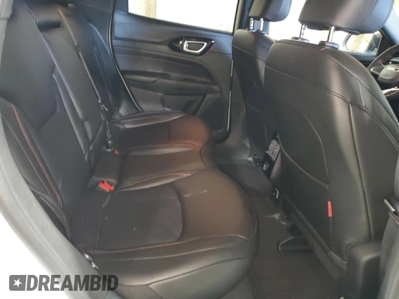 2025 Jeep Compass Trailhawk z VIN 3C4NJDDN6ST543410, wystawiony jako Copart lot #62530235 z przebiegiem 9 197 mil mil oraz Czysty tytuł • Clean title. Historia ofert i sprzedaży dostępna na DreamBid. Obrazek 11.