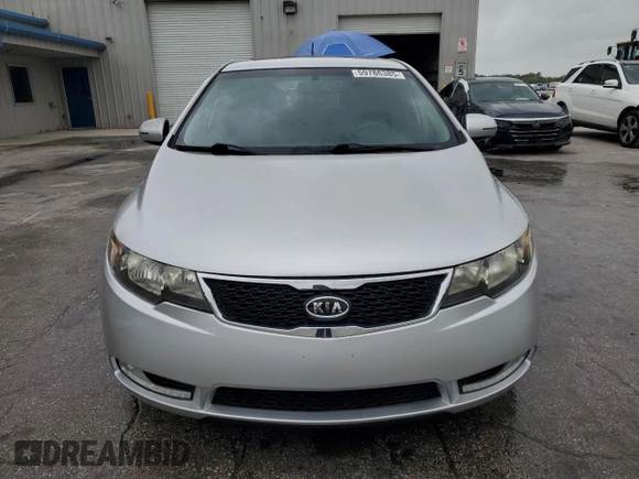 2013 Kia Forte SX с VIN KNAFW5A32D5701398, выставлен на аукционе Copart как лот 59786385 с пробегом 95 607 миль миль и Списание • Salvage title. История ставок и продаж доступна на DreamBid. Изображение 5.