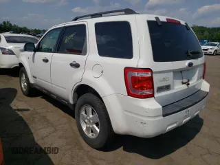 2008 Ford Escape XLT с VIN 1FMCU93118KD83372, выставлен на аукционе Copart как лот 61196675 с пробегом 139 044 миль миль и Списание • Salvage title. История ставок и продаж доступна на DreamBid. Изображение 2.