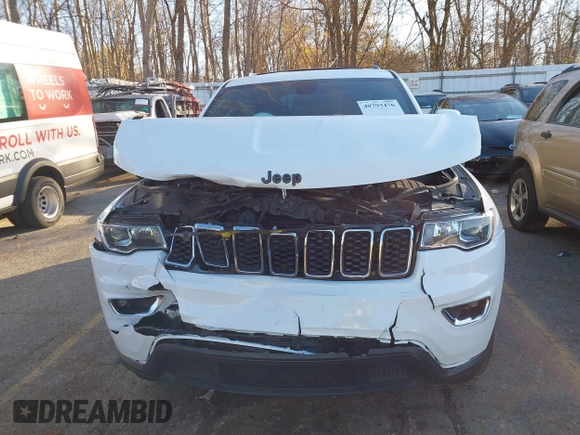 2017 Jeep Grand Cherokee Laredo with VIN 1C4RJFAGXHC756562, listed as a IAAI auction lot 40793476 with 102,241 mi miles and . Bid and sale history available at DreamBid. Image 12.