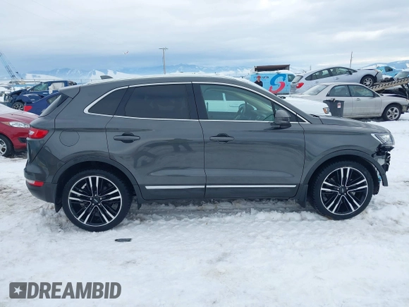 2018 Lincoln MKC Reserve with VIN 5LMTJ3DH4JUL19545, listed as a IAAI auction lot 41488381 with 38,215 mi miles and . Bid and sale history available at DreamBid. Image 14.
