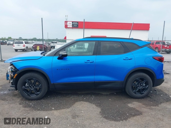 2024 Chevrolet Blazer LT z VIN 3GNKBJRS7RS129203, wystawiony jako IAAI lot #42266070 z przebiegiem 24 094 mil mil oraz . Historia ofert i sprzedaży dostępna na DreamBid. Obrazek 15.