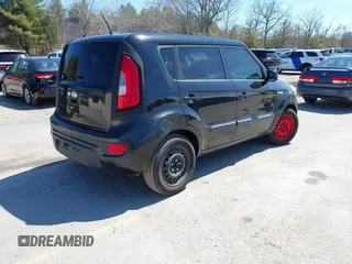 2013 Kia Soul with VIN KNDJT2A58D7570097, listed as a IAAI auction lot 42038684 with 159,091 mi miles. Bid and sale history available at carsss.com. Image 4.