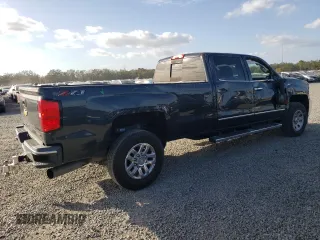 2019 Chevrolet Silverado 3500HD LTZ with VIN 1GC4KXEY8KF262626, listed as a Copart auction lot 80450744 with 83,072 mi miles and Salvage Title. Bid and sale history available at carsss.com. Image 3.