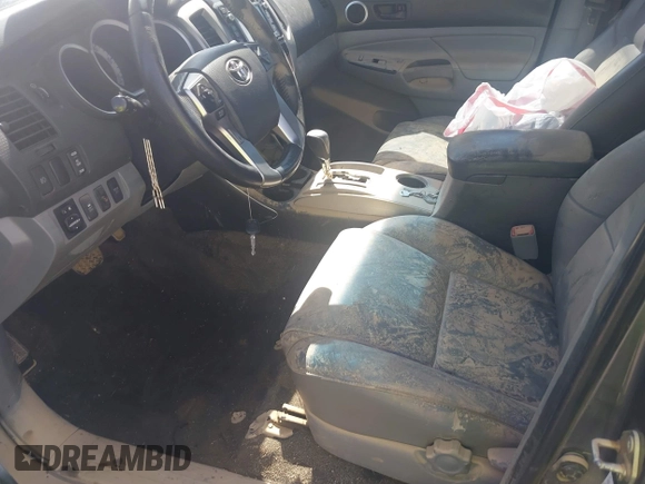 2015 Toyota Tacoma with VIN 5TFLU4EN6FX112735, listed as a IAAI auction lot 41997990 with 159,322 mi miles and . Bid and sale history available at DreamBid. Image 6.