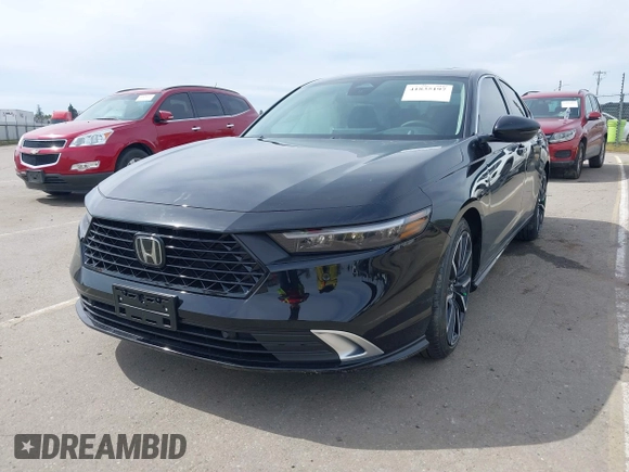 2025 Honda Accord Touring with VIN 1HGCY2F89SA027436, listed as a IAAI auction lot 41835197 with 390 mi miles and . Bid and sale history available at DreamBid. Image 17.