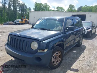 2008 Jeep Patriot Sport z VIN 1J8FT280X8D562129, wystawiony jako IAAI lot #42071896 z przebiegiem 203 212 mil mil oraz . Historia ofert i sprzedaży dostępna na DreamBid. Obrazek 2.