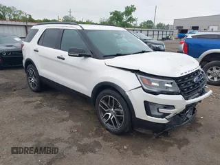 2017 Ford Explorer Sport z VIN 1FM5K8GT8HGE22840, wystawiony jako IAAI lot #42094507 z przebiegiem 40 739 mil mil oraz . Historia ofert i sprzedaży dostępna na DreamBid. Obrazek 1.