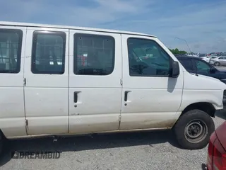 2008 Ford Econoline Passenger XL with VIN 1FBSS31L28DB06570, listed as a IAAI auction lot 42211661 with 339,623 mi miles and . Bid and sale history available at DreamBid. Image 13.