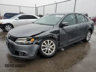 2011 Volkswagen Jetta SE с VIN 3VWBZ7AJXBM351929, выставлен на аукционе Copart как лот 57386465 с пробегом 192 725 миль миль и Списание • Salvage title. История ставок и продаж доступна на DreamBid. Изображение 1.
