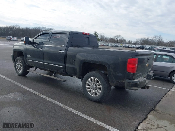 2015 Chevrolet Silverado 2500HD Built After Aug 14 High Country with VIN 1GC1KXE84FF536963, listed as a IAAI auction lot 41439878 with 191,471 mi miles. Bid and sale history available at carsss.com. Image 3.