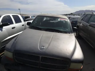 2002 Dodge Dakota Sport with VIN 1B7HG38N32S687496, listed as a Copart auction lot 88584635 with 0 mi miles and Non Repairable. Bid and sale history available at carsss.com. Image 5.