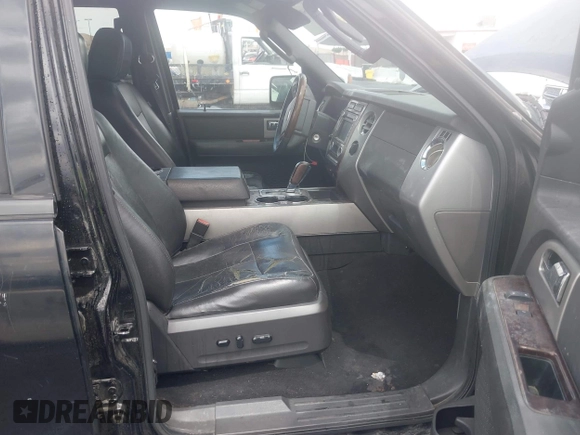 2008 Ford Expedition Max Limited z VIN 1FMFK19508LA39394, wystawiony jako IAAI lot #42660736 z przebiegiem 172 338 mil mil oraz . Historia ofert i sprzedaży dostępna na DreamBid. Obrazek 5.
