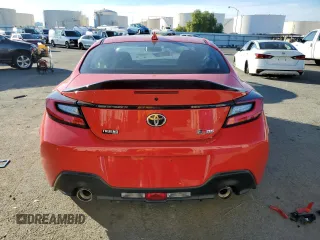 2024 Toyota GR86 TRUENO Edition with VIN JF1ZNBM15R9750712, listed as a Copart auction lot 83219424 with 979 mi miles and Salvage Title. Bid and sale history available at carsss.com. Image 6.