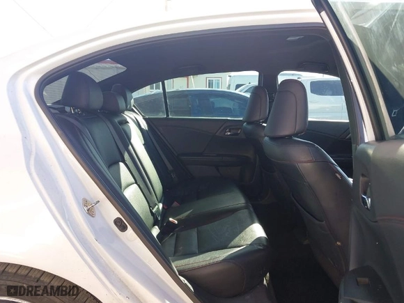 2017 Honda Accord Sedan Sport SE with VIN 1HGCR2F1XHA159579, listed as a IAAI auction lot 41667239 with 156,393 mi miles. Bid and sale history available at carsss.com. Image 8.