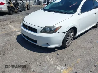 2010 Scion tC z VIN JTKDE3B71A0313020, wystawiony jako IAAI lot #42308791 z przebiegiem 177 716 mil mil oraz . Historia ofert i sprzedaży dostępna na DreamBid. Obrazek 6.