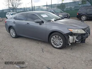 2013 Lexus ES 4dr Sdn with VIN JTHBK1GG0D2074698, listed as a IAAI auction lot 42049070 with 117,036 mi miles. Bid and sale history available at carsss.com. Image 1.