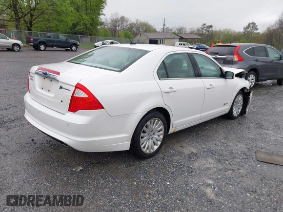 2010 Ford Fusion Hybrid with VIN 3FADP0L3XAR295179, listed as a IAAI auction lot 41958001 with 224,973 mi miles. Bid and sale history available at carsss.com. Image 4.