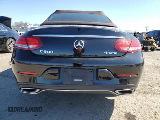 2018 Mercedes-Benz C 300 z VIN WDDWK4KBXJF614634, wystawiony jako Copart lot #50880805 z przebiegiem 82 560 mil mil oraz Szkoda całkowita • Salvage title. Historia ofert i sprzedaży dostępna na DreamBid. Obrazek 6.