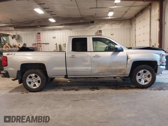 2018 Chevrolet Silverado 1500 LT with VIN 2GCVKRECXJ1111393, listed as a IAAI auction lot 41918729 with 30,199 mi miles and . Bid and sale history available at DreamBid. Image 13.