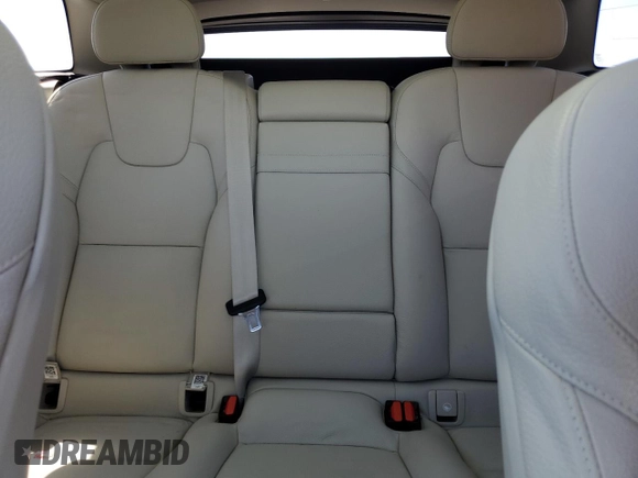 2021 Volvo XC60 Inscription Expression with VIN YV4BR0DK5M1841500, listed as a Copart auction lot 65078144 with 31,557 mi miles and Salvage title. Bid and sale history available at DreamBid. Image 10.