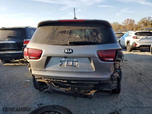 2019 Kia Sorento S V6 with VIN 5XYPG4A59KG492858, listed as a Copart auction lot 77864614 with 98,219 mi miles and Salvage Title. Bid and sale history available at carsss.com. Image 6.