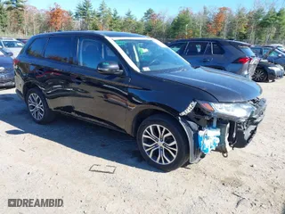2017 Mitsubishi Outlander SE with VIN JA4AZ3A36HZ054330, listed as a IAAI auction lot 40678872 with 75,654 mi miles. Bid and sale history available at carsss.com. Image 1.