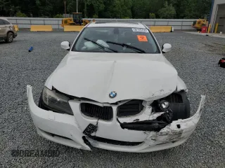 2011 BMW 3 Series 328i xDrive z VIN WBAPK5C56BA656016, wystawiony jako Copart lot #56149765 z przebiegiem Nie podano mil oraz Szkoda całkowita • Salvage title. Historia ofert i sprzedaży dostępna na DreamBid. Obrazek 5.