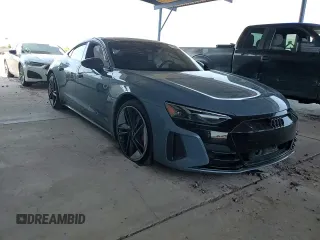 2022 Audi RS e-tron GT z VIN WAUAHBFW0N7902258, wystawiony jako Copart lot #63346114 z przebiegiem Nie podano mil oraz Szkoda całkowita • Salvage title. Historia ofert i sprzedaży dostępna na DreamBid. Obrazek 11.
