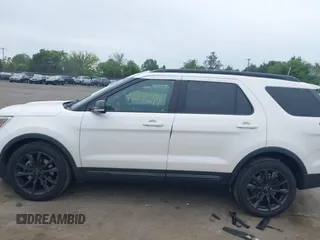 2017 Ford Explorer XLT z VIN 1FM5K8D84HGB85845, wystawiony jako IAAI lot #42342199 z przebiegiem 86 378 mil mil oraz . Historia ofert i sprzedaży dostępna na DreamBid. Obrazek 14.
