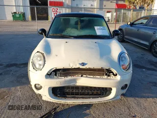 2011 MINI Hardtop with VIN WMWSU3C58BT097825, listed as a IAAI auction lot 42040442 with 141,978 mi miles and . Bid and sale history available at DreamBid. Image 6.