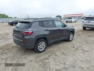 2018 Jeep Compass Sport with VIN 3C4NJCAB0JT335333, listed as a IAAI auction lot 42231636 with Not provided miles and . Bid and sale history available at DreamBid. Image 4.