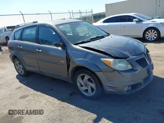 2005 Pontiac Vibe with VIN 5Y2SL63815Z464521, listed as a IAAI auction lot 41821708 with 290,636 mi miles. Bid and sale history available at carsss.com. Image 1.