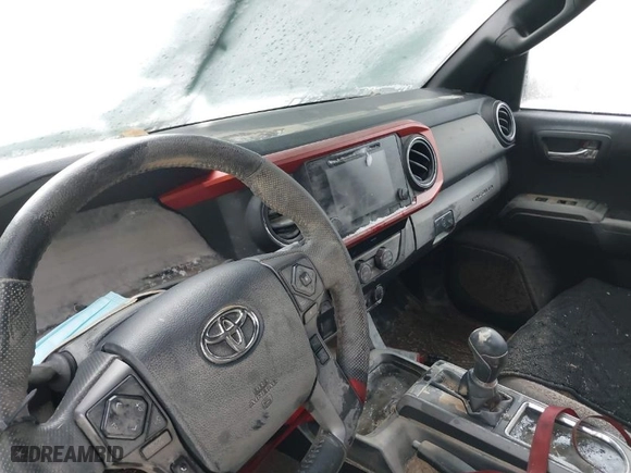 2019 Toyota Tacoma 4WD SR with VIN 3TMCZ5AN7KM284592, listed as a IAAI auction lot 41632856 with 1 mi miles. Bid and sale history available at carsss.com. Image 6.