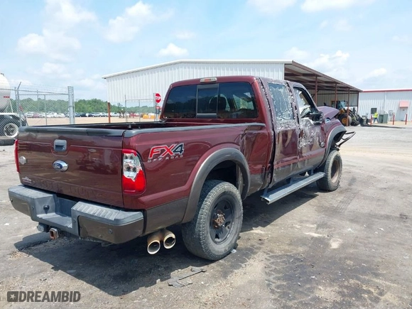 2015 Ford Super Duty F-250 SRW Lariat with VIN 1FT7W2BT6FEA69383, listed as a IAAI auction lot 39604032 with 192,915 mi miles. Bid and sale history available at carsss.com. Image 4.
