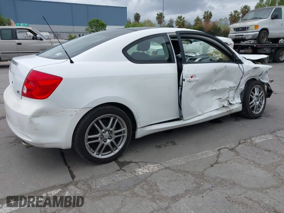 2007 Scion tC Spec z VIN JTKDE177370191749, wystawiony jako IAAI lot #42131564 z przebiegiem 174 556 mil mil oraz . Historia ofert i sprzedaży dostępna na DreamBid. Obrazek 4.