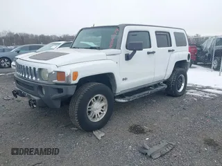 2007 Hummer H3 SUV with VIN 5GTDN13EX78221187, listed as a IAAI auction lot 41360574 with 141,468 mi miles and . Bid and sale history available at DreamBid. Image 2.
