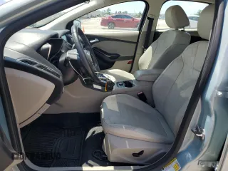 2013 Ford Focus Electric с VIN 1FADP3R44DL251179, выставлен на аукционе Copart как лот 56572595 с пробегом 49 705 миль миль и Чистый • Clean title. История ставок и продаж доступна на DreamBid. Изображение 7.