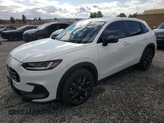 2024 Honda HR-V Sport z VIN 3CZRZ2H54RM749056, wystawiony jako Copart lot #42791745 z przebiegiem 15 978 mil mil oraz Szkoda całkowita • Salvage title. Historia ofert i sprzedaży dostępna na DreamBid. Obrazek 1.