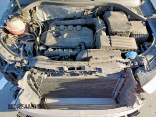 2017 Audi Q3 Premium z VIN WA1BCCFS6HR013962, wystawiony jako Copart lot #49614075 z przebiegiem 91 045 mil mil oraz Szkoda całkowita • Salvage title. Historia ofert i sprzedaży dostępna na DreamBid. Obrazek 11.