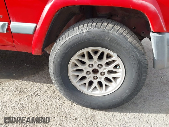 1999 Jeep Cherokee Sport with VIN 1J4FF68S8XL533881, listed as a IAAI auction lot 41947085 with 200,970 mi miles and . Bid and sale history available at DreamBid. Image 12.