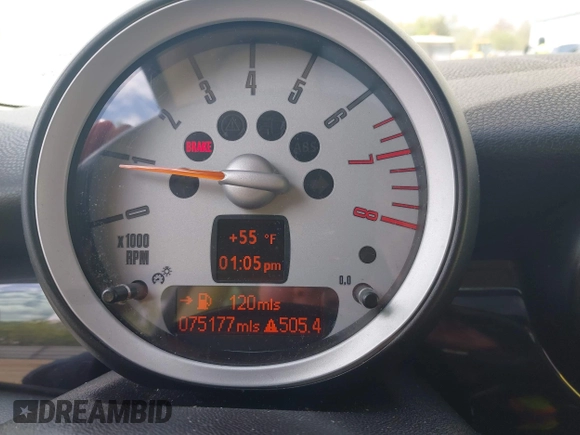 2007 MINI Hardtop S with VIN WMWMF73567TT84033, listed as a IAAI auction lot 42189573 with 75,177 mi miles and . Bid and sale history available at DreamBid. Image 7.