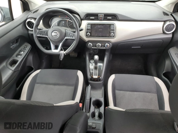 2020 Nissan Versa SV z VIN 3N1CN8EV3LL807818, wystawiony jako Copart lot #54895555 z przebiegiem 89 630 mil mil oraz Szkoda całkowita • Salvage title. Historia ofert i sprzedaży dostępna na DreamBid. Obrazek 8.