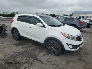 2015 Kia Sportage EX with VIN KNDPCCAC9F7692369, listed as a Copart auction lot 58847895 with 250,000 mi miles and Salvage title. Bid and sale history available at DreamBid. Image 4.