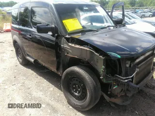 2005 Honda Element LX z VIN 5J6YH17385L017887, wystawiony jako IAAI lot #42264670 z przebiegiem 217 032 mil mil oraz . Historia ofert i sprzedaży dostępna na DreamBid. Obrazek 6.