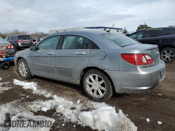 2007 Chrysler Sebring Limited z VIN 1C3LC66M77N646719, wystawiony jako Copart lot #52150695 z przebiegiem 234 174 mil mil oraz Tytuł czysty. Historia ofert i sprzedaży dostępna na DreamBid. Obrazek 2.