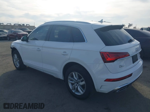2023 Audi Q5 S line Premium with VIN WA1GAAFYXP2116782, listed as a IAAI auction lot 41178113 with 15,894 mi miles. Bid and sale history available at carsss.com. Image 3.