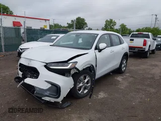 2024 Honda HR-V LX with VIN 3CZRZ2H33RM709002, listed as a IAAI auction lot 42319822 with 17,823 mi miles and . Bid and sale history available at DreamBid. Image 17.